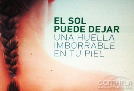 La AECC lleva la Prevención Solar a los Campamentos Extremeños 